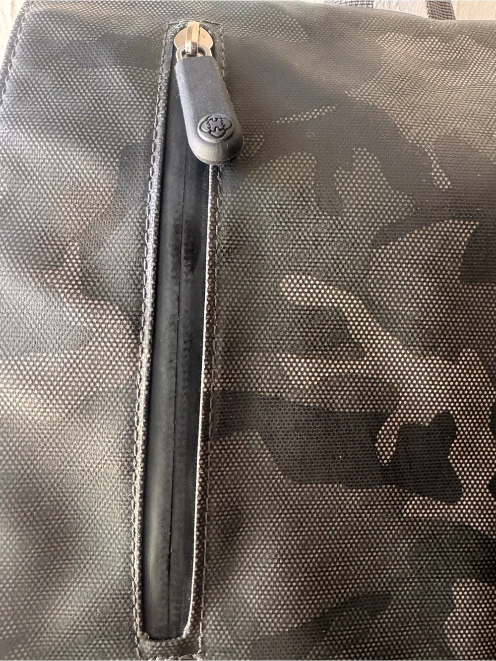 Duchamp Men's Camo Roll-Top Backpack - Black/Gray